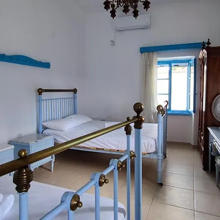 αρχοντικό αττικ - Attik Mansion Villa Livadi (Kythira)